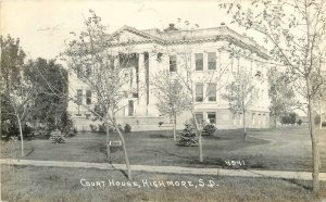 RPPC Postcard South Dakota Highnore Court House occupation 23+-6904