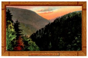 New York    Catskill   Mtns. Kaaterskill Glove , Wood Border