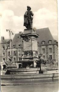 CPA CHARLEVILLE - Place Ducale et Statue de Charles de .. (173890)