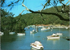 postcard Australia NSW Sydney - Boats in Bobbin Head, Ku-ring-gai Chase Ntl Park