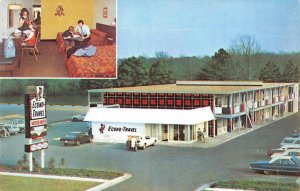 ECONO-TRAVEL Motor Hotel Richmond Hill, Georgia Roadside Motel ca 1970s Postcard