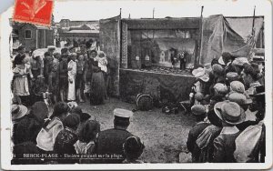 France Berck Plage Theatre Guignol Sur la Plage Vintage Postcard C083