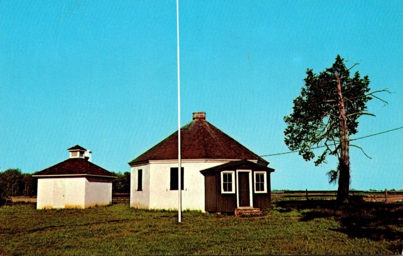 Delaware Dover Octagonal School House