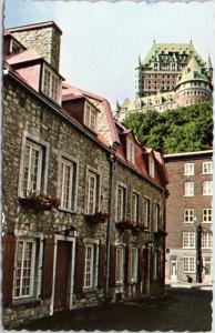 Old Quebec Street Scene - Rue Cul-de-sac, Près de la Place Royale