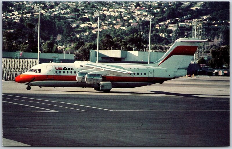 Airplane USAir BAe 146-200A N172US Departs in San Francisco California Postcard