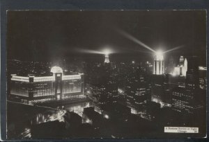 America Postcard - A Business Section at Night, Chicago, Illinois     T9317