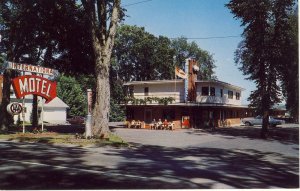 Calais, Maine/ME Postcard, International Motel, US Route 1