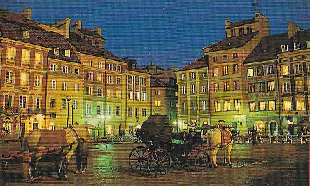 POSTAL B03347: Warszawa – Rynek Starego Miasta noca. Plaza de la Ciudad vieja.