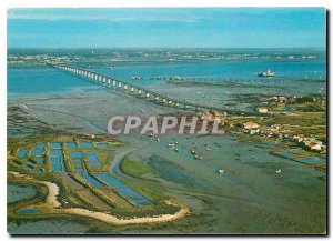 Modern Postcard Ile d'Oleron (Ms. Ch) The longest viaduct in France