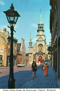 CONTINENTAL SIZE POSTCARD EGLISE NOTRE-DAME DU BONSECOURS CHURCH MONTREAL CANADA