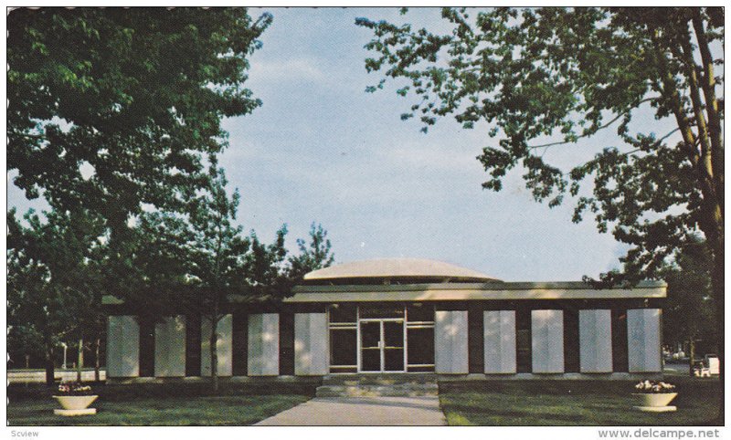 Cultural Center, CAP DE LA MADELEINE, Quebec, Canada, 40-60´s