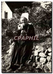 Old Postcard Modern headdress and costume Folklore Comfort Spinner