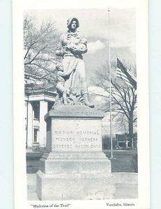 1940's MONUMENT SCENE Vandalia - Near Effingham Illinois IL AE8084