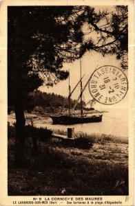 CPA Le LAVANDOU-sur-MER - Ses tartanes a la Plage d'Aiguebelle (634962)