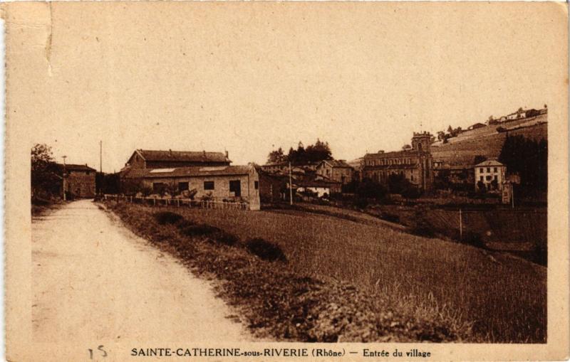 CPA Ste-CATHERINE-sur-RIVERIE - Entrée du vilage (573397)