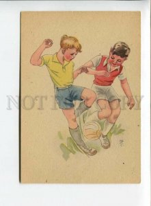 3045034 Soccer football boys in game Vintage color PC