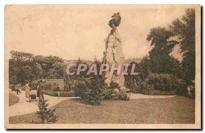 CPA Vichy Parc des Bourins Monument de l'Aviateur Gilbert 