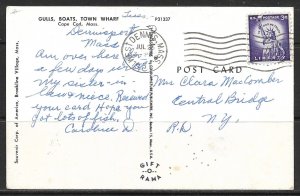 Massachusetts, Cape Cod - Gulls - Boats - Town Wharf - [MA-094]