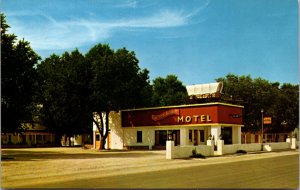 Postcard Covered Wagon Motel in Lusk, Wyoming