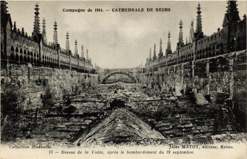 CPA Campagne de 1914 - Cathedrale de Reims (741841)