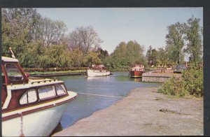 Norfolk Postcard - Stalham Staithe, Norfolk Broads    RS10372