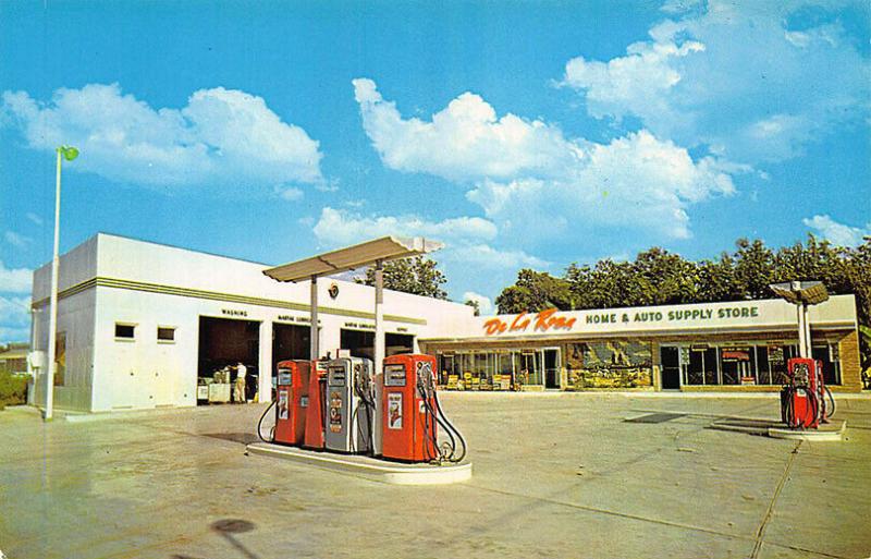 San Antonio TX De La Rosa Texaco Gas Station Home & Auto Supply Postcard