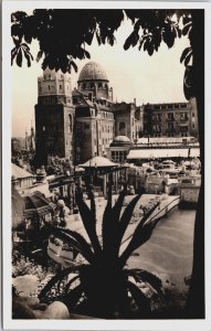 Hungary Budapest St Gellert Wave Bath Vintage RPPC C094