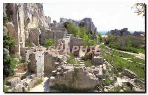 Modern Postcard Les Baux de Provence