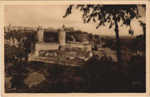 CPA Fougeres La ville haute et le Chateau (1237791)