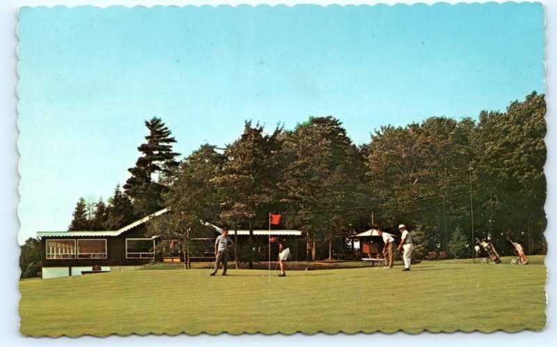 VICTORIAVILLE, Quebec Canada ~Golfers GOLF COURSE Le Club de Golf 1971  Postcard