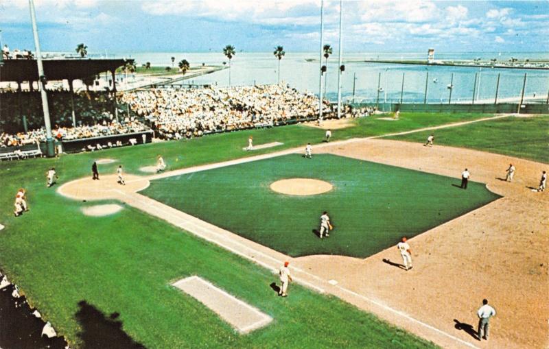 ST PETERSBURG FL LANG FIELD~HOME OF NY YANKEES BASEBALL WORLD CHAMPIONS POSTCARD