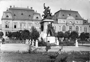 B97750 nyregyhaza terreszlet a megyei tanacshazzal hungary  real photo