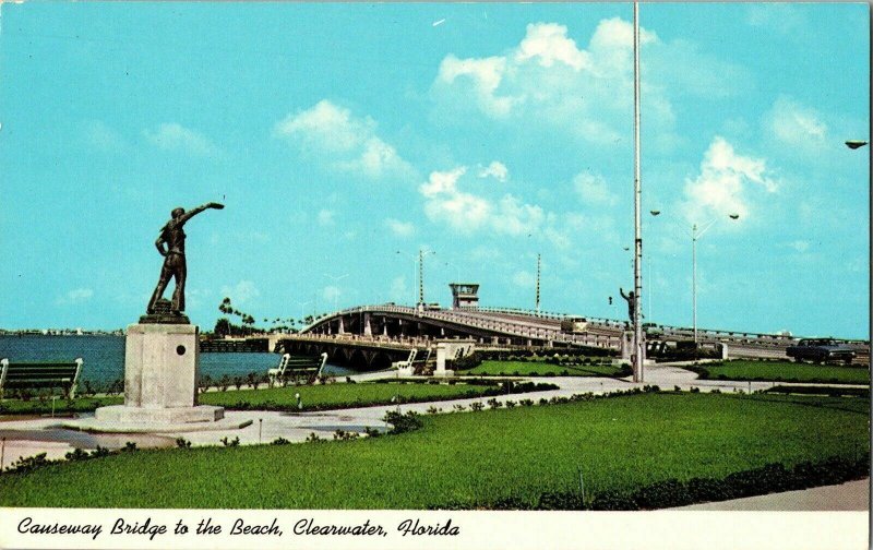Causeway Bridge Beach Clearwater Florida Bridge Statue Sailors Postcard VTG 
