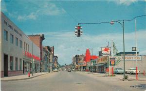 1950s Main Street Business Mobil Gas Station ONIEDA NEW YORK Postcard 2512