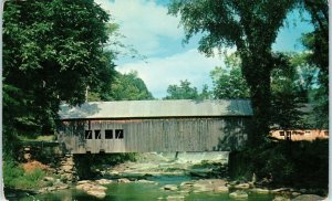 TUNBRIDGE, VT Vermont     COVERED  BRIDGE  c1950s   Orange  County  Postcard