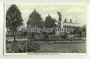 tp8838 - Essex - Garden of Rememberance & War Memorial, Clacton-on-Sea- Postcard