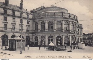 RENNES , France , 00-10s ; Le Theatre et la Place de l'Hotel de Ville