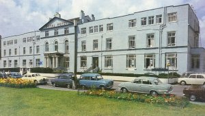 Vintage Postcard The Royal Hotel Teignmouth Devon 1970