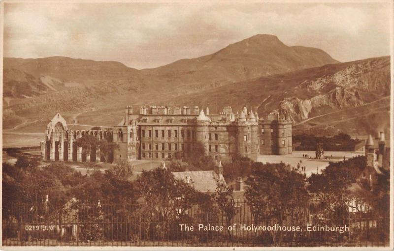 BR80073 the palace of holyroodhouse edinburgh scotland real photo