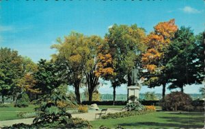 Canada Officer Square Lord Beaverbrook Monument Fredection New Brunswick 03.56