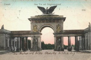 Germany Cassel Aue Tor mit Siegesdenkmal Kassel Vintage Postcard 03.79