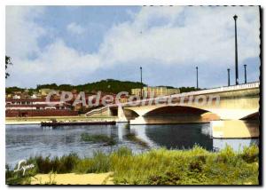Modern Postcard Suresnes Suresnes Le Pont De L'Hopital Foch