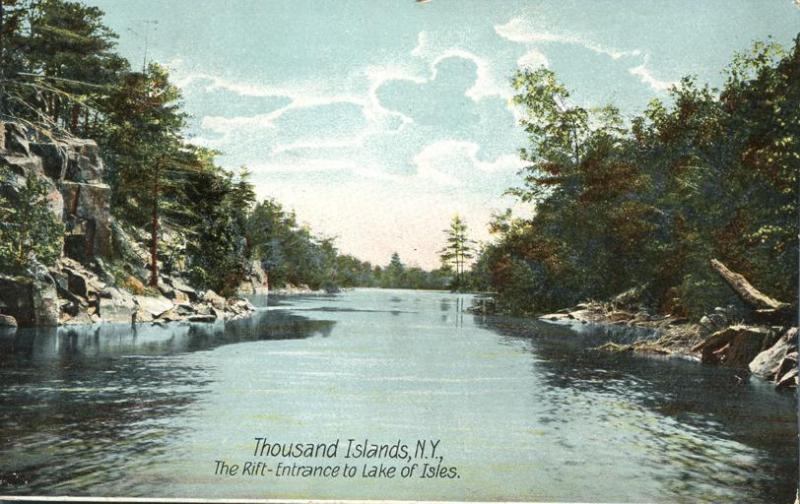 Rift Entrance to Lake of Isles - Thousand Islands, New York - pm 1910 - DB