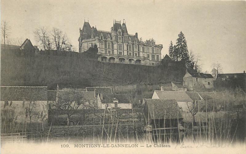 CPA France Montigny le Gannelon - Le chateau