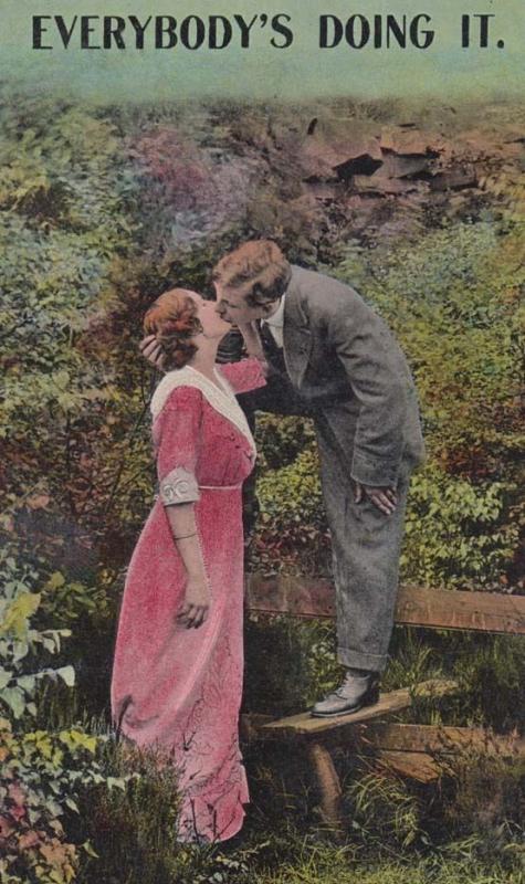 Everybody Is Making Love Kissing Doing It Antique WW1 Romance Comic Postcard