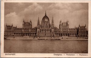 Hungary Budapest Parliament Buildings Vintage Postcard C095