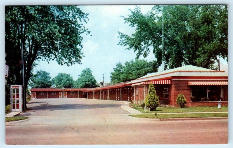 EFFINGHAM, Illinois IL ~ Roadside EFFINGHAM MOTEL 1960  Postcard