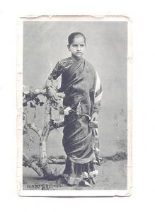 Photo, Hindu Girl in Traditional Dress, Calcutta, India,