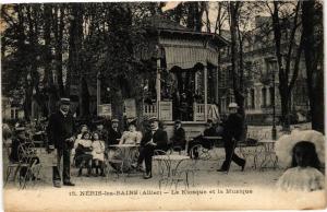 CPA NÉRIS-les-BAINS - Le Kiosque et la Musique (262633)