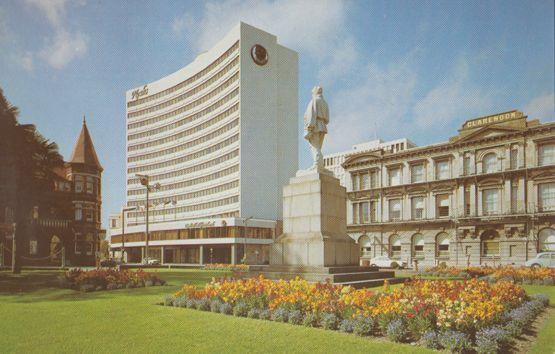 Noahs & Clarendon Hotel Christchurch Dorset Hotels Postcard